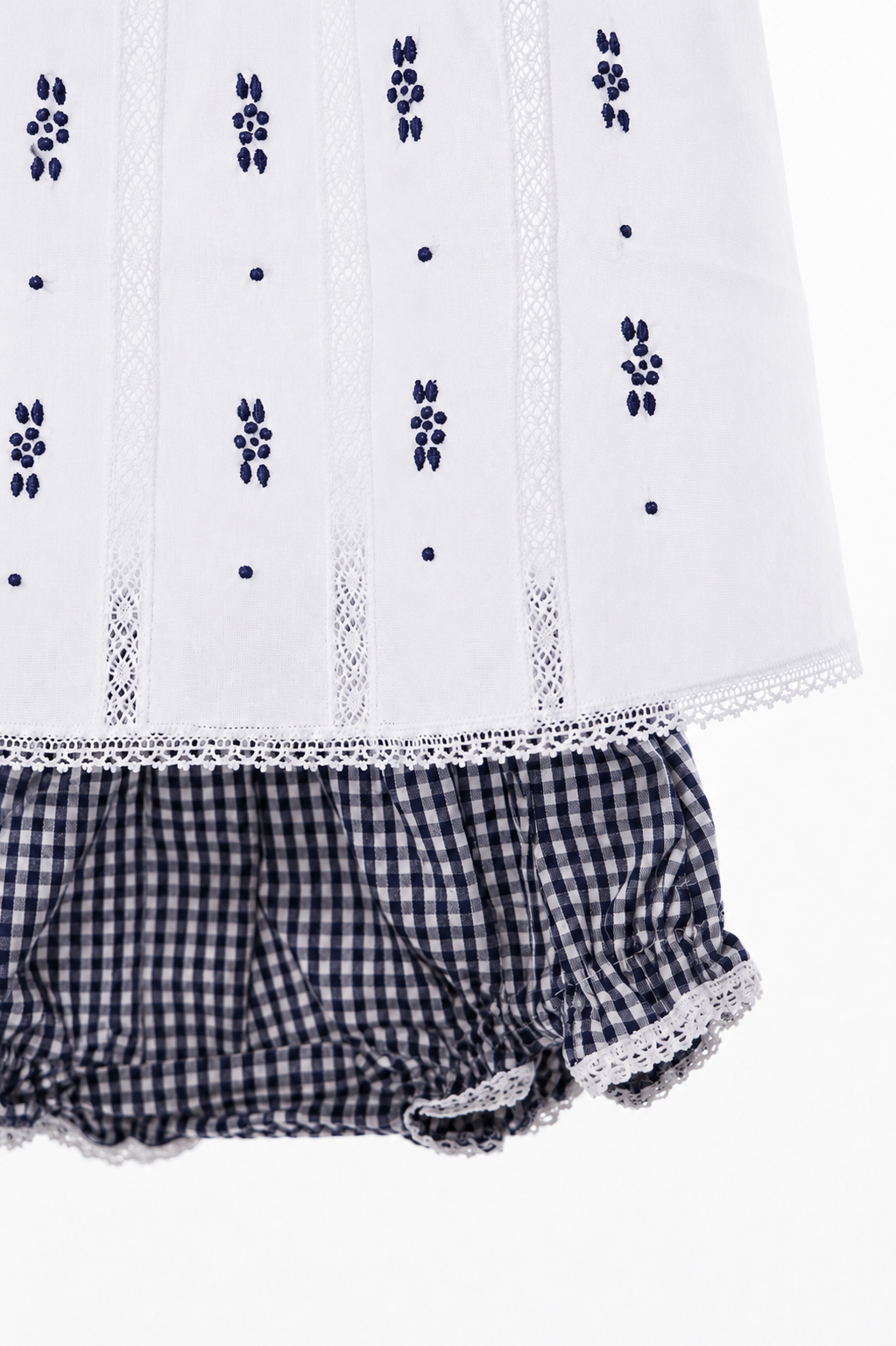Cecilia — Navy & White