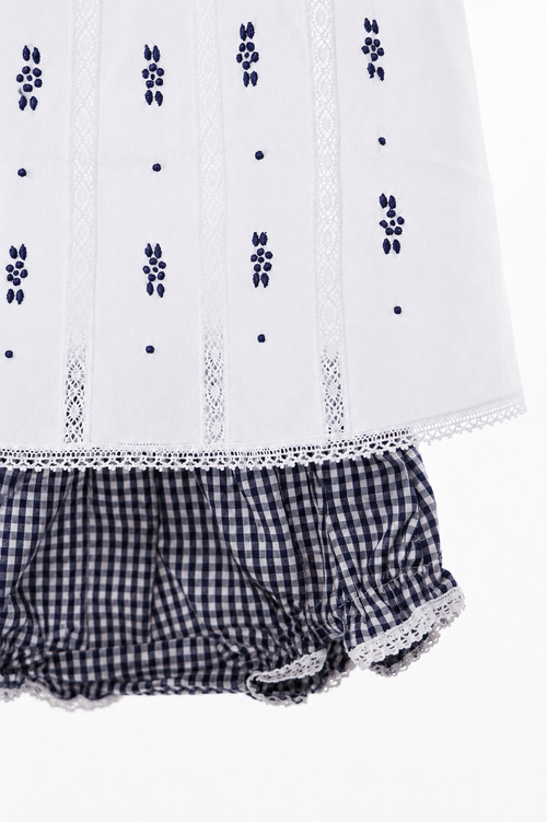 Cecilia — Navy & White